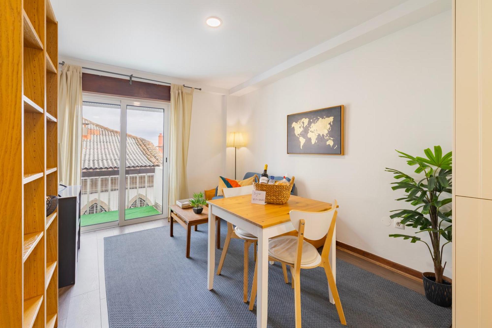 Cosy Remodeled Apartment In The City Center Fundão Exterior foto
